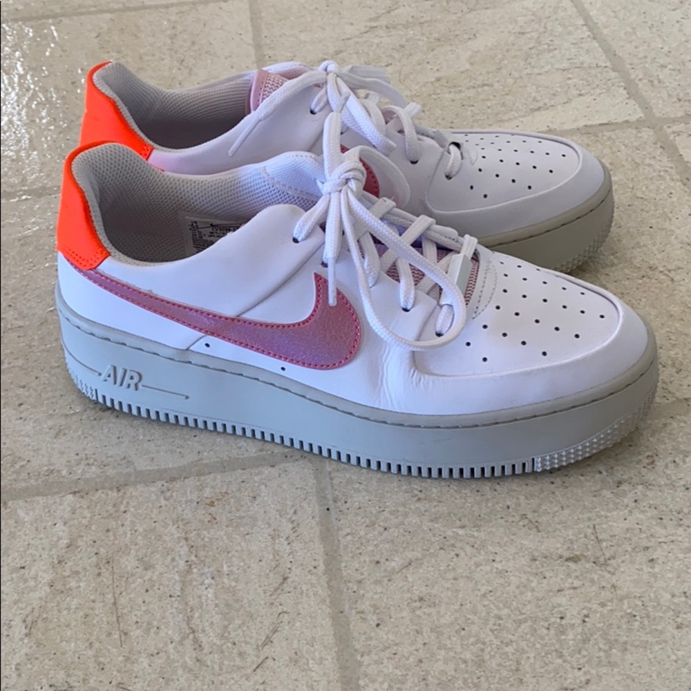 Nike Air Force 1